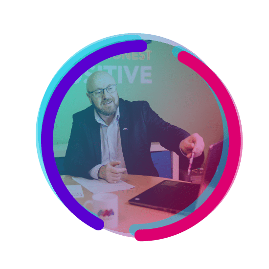 <strong>It's free</strong> to speak with a mortgage advisor</br><strong>7 days a week, 8am - 10pm</strong>
